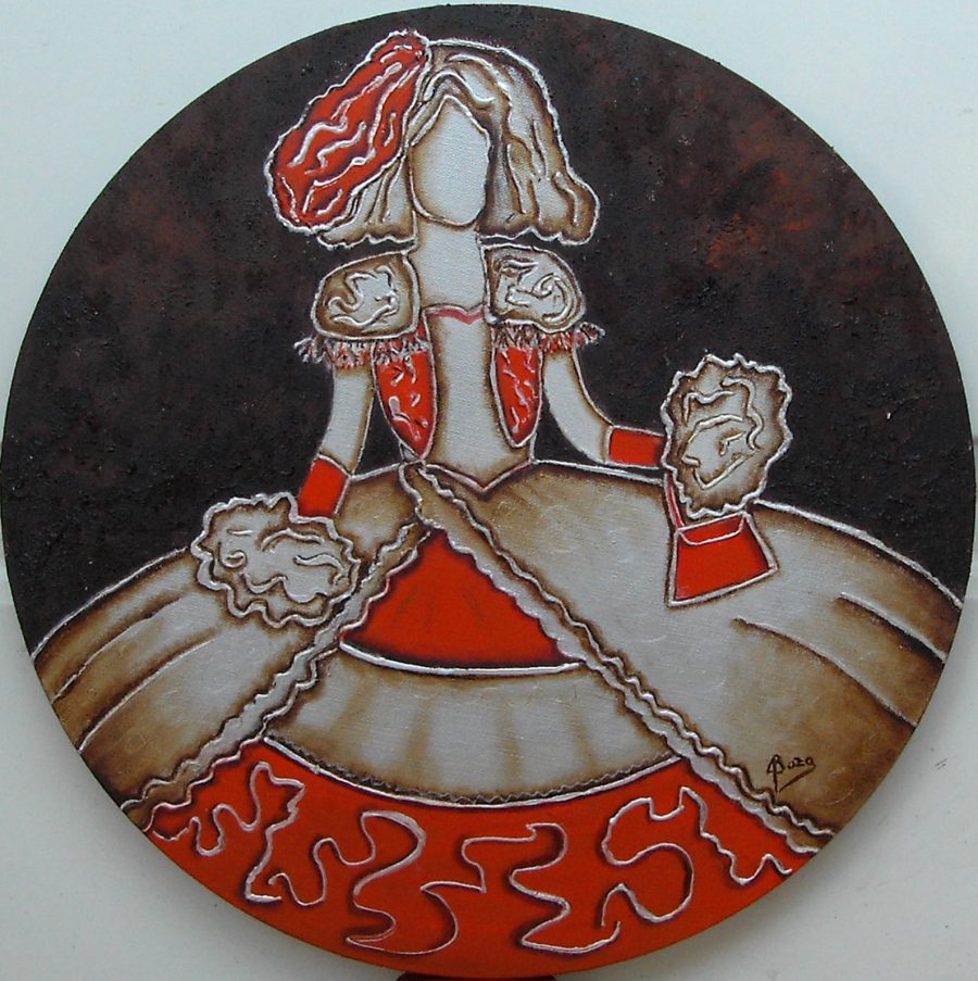 Vestida de plata y rojo